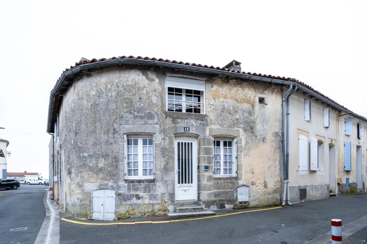 Laconciergeriejonzac, Residence Georgeon ภายนอก รูปภาพ